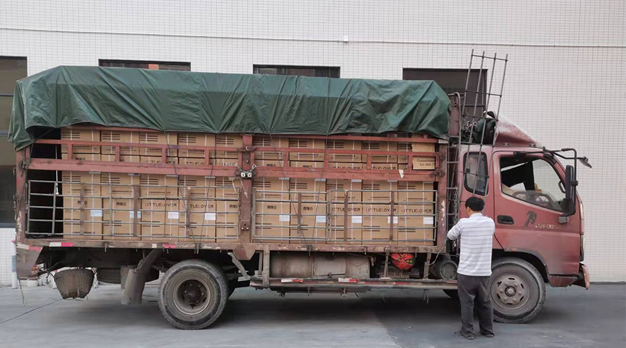 15天，金環(huán)電器順利完成電商客戶(hù)的內(nèi)衣干衣機(jī)出貨