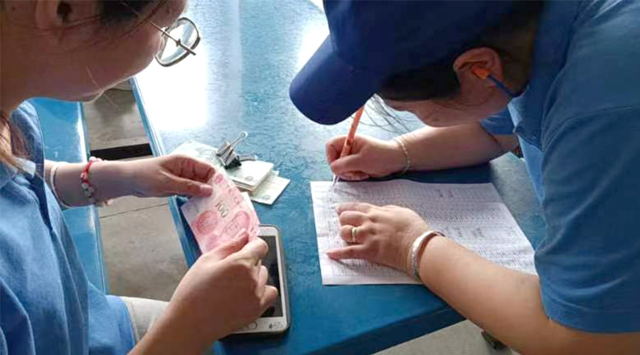 情系職工！金環(huán)電器為員工發(fā)放中秋暖心福利